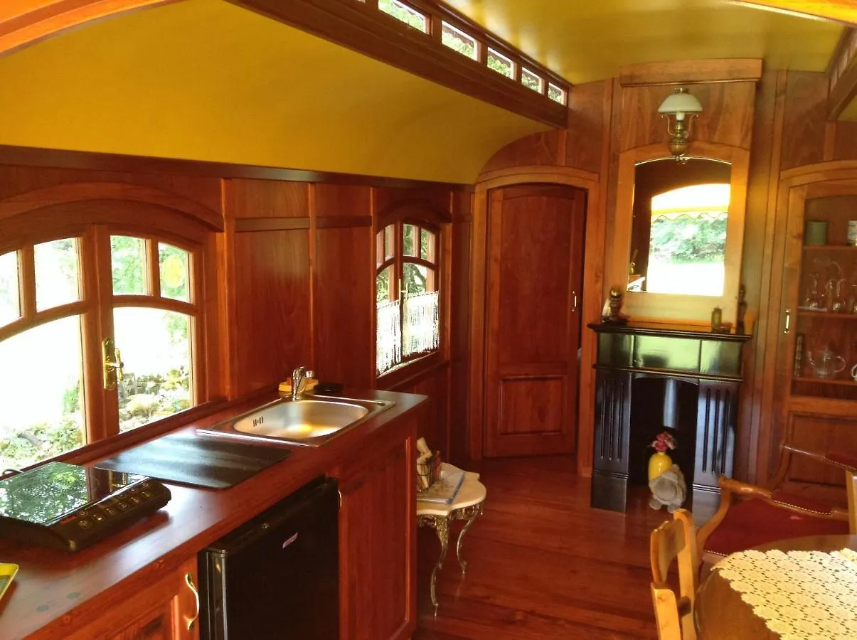 Bed and Breakfast Les Roulottes Du Lot Gramat