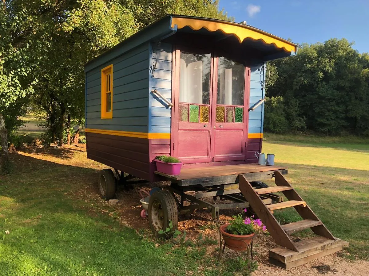 Bed and Breakfast Les Roulottes Du Lot Gramat